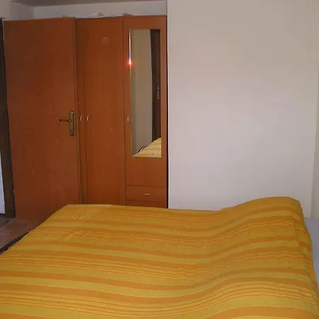 In Razanac/zadar Riviera 8231 Apartment Ražanac